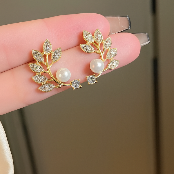 Korean Minimal Leaf Pearl Stud Earrings