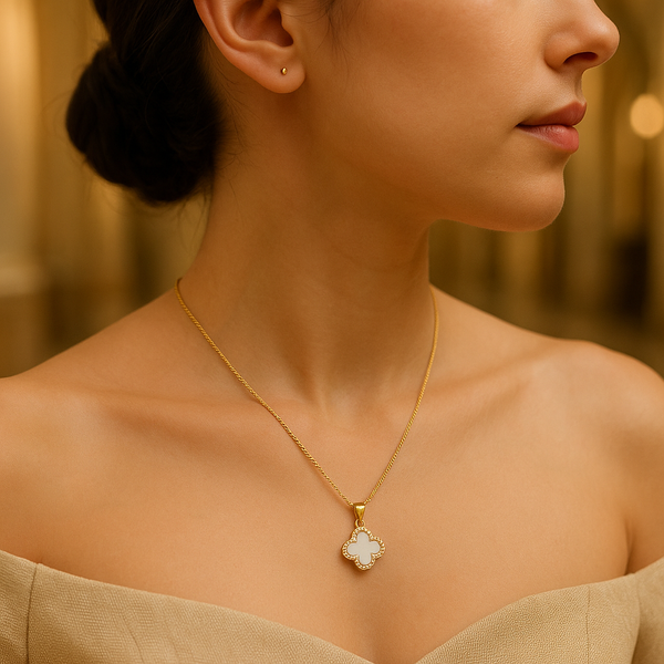 The Double Charm Clover Pendant Necklace -Waterproof and Anti-Tarnish