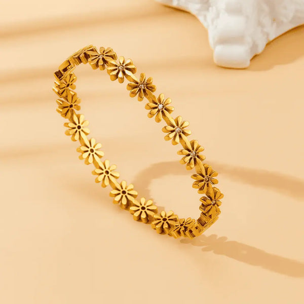 Golden Daisy Bloom Bracelet